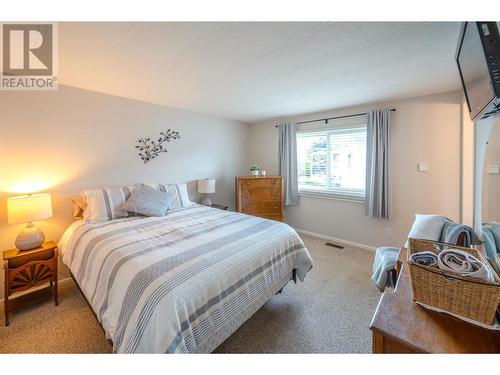 321 Yorkton Avenue Unit# 310, Penticton, BC - Indoor Photo Showing Bedroom