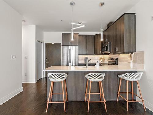 308-1145 Sikorsky Rd, Langford, BC - Indoor Photo Showing Kitchen With Upgraded Kitchen