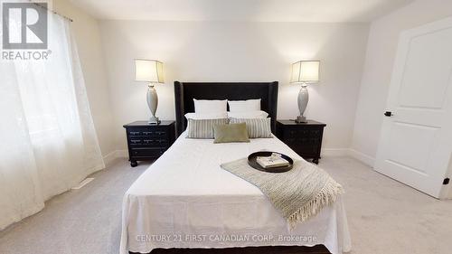 163 Julie Crescent, London, ON - Indoor Photo Showing Bedroom