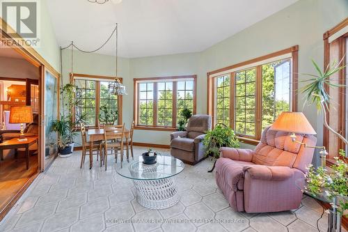 72797 Ravine Drive, Bluewater (Zurich), ON - Indoor Photo Showing Living Room