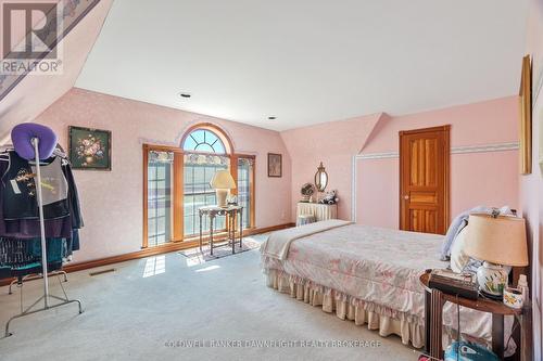 72797 Ravine Drive, Bluewater (Zurich), ON - Indoor Photo Showing Bedroom