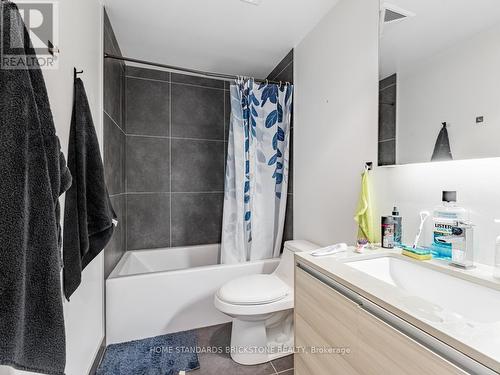 1510 - 20 Minowan Miikan Lane, Toronto, ON - Indoor Photo Showing Bathroom
