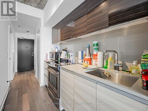 1510 - 20 Minowan Miikan Lane, Toronto, ON - Indoor Photo Showing Kitchen