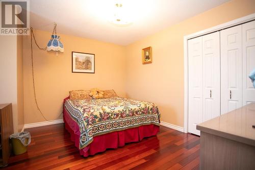 31 Valhalla Pl, Sault Ste. Marie, ON - Indoor Photo Showing Bedroom