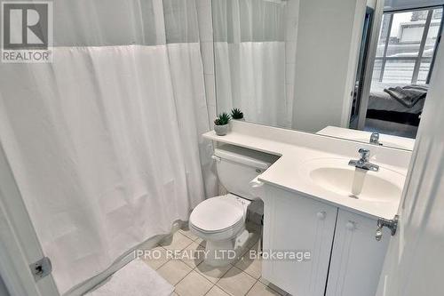 1528 - 250 Wellington Street W, Toronto, ON - Indoor Photo Showing Bathroom