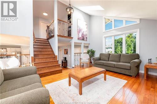 313 Gaspe, Dieppe, NB - Indoor Photo Showing Living Room