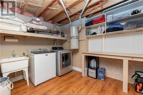 313 Gaspe, Dieppe, NB - Indoor Photo Showing Laundry Room