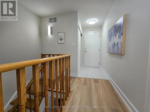 816 Grandview Way, Toronto, ON - Indoor Photo Showing Other Room