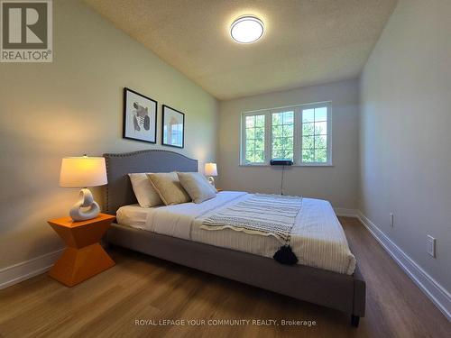 816 Grandview Way, Toronto, ON - Indoor Photo Showing Bedroom