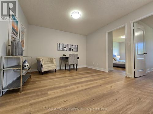 816 Grandview Way, Toronto, ON - Indoor Photo Showing Other Room