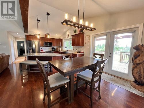 6284 Macabar Road, 100 Mile House, BC - Indoor Photo Showing Dining Room