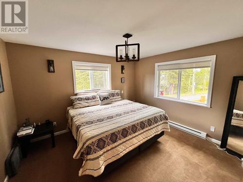 6284 Macabar Road, 100 Mile House, BC - Indoor Photo Showing Bedroom