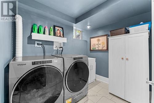 300 Townsend Avenue, Burlington, ON - Indoor Photo Showing Laundry Room