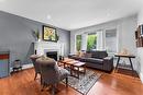 300 Townsend Avenue, Burlington, ON  - Indoor Photo Showing Living Room With Fireplace 