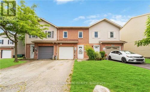 4351 Concord Avenue, Lincoln, ON - Outdoor With Facade