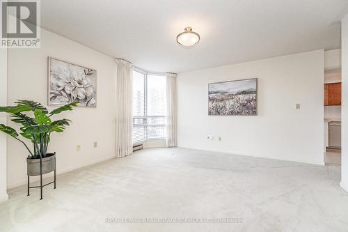 801 - 2180 Marine Drive, Oakville, ON - Indoor