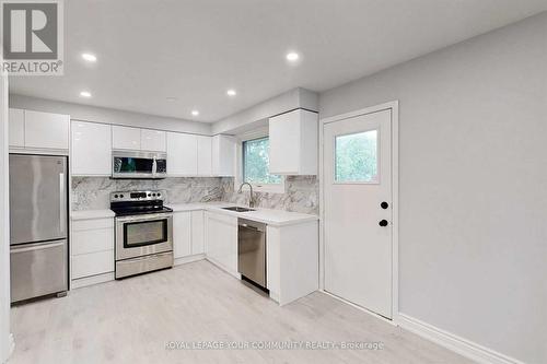 19 Carol Road, Barrie, ON - Indoor Photo Showing Kitchen With Stainless Steel Kitchen