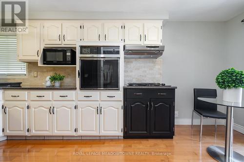 6 - 460 Beechwood Place, Waterloo, ON - Indoor Photo Showing Kitchen