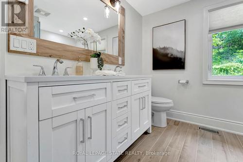 165 Hillcrest Avenue, Hamilton, ON - Indoor Photo Showing Bathroom