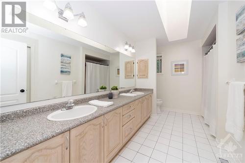 37 Slade Crescent, Ottawa, ON - Indoor Photo Showing Bathroom