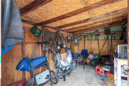 90 Tuxedo Avenue S, Hamilton, ON - Indoor Photo Showing Basement