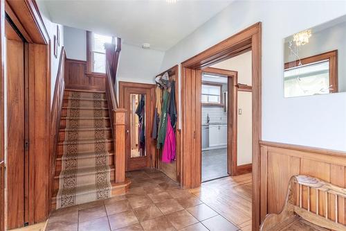 90 Tuxedo Avenue S, Hamilton, ON - Indoor Photo Showing Other Room