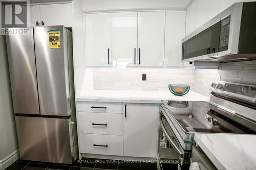 2009 - 100 Upper Madison Avenue, Toronto, ON - Indoor Photo Showing Kitchen With Stainless Steel Kitchen With Upgraded Kitchen