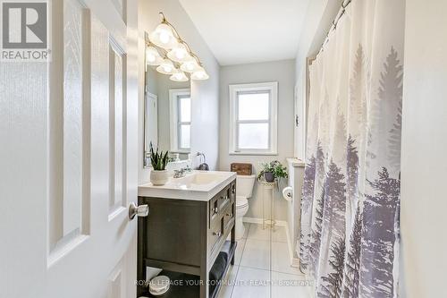 176 Mcgill Street, Mississauga, ON - Indoor Photo Showing Bathroom