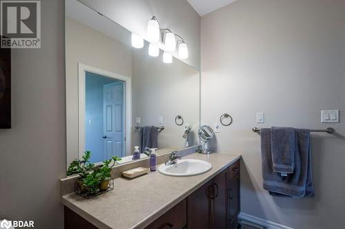 26 Hanover Court Unit# 14, Belleville, ON - Indoor Photo Showing Bathroom