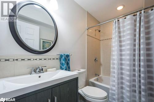 26 Hanover Court Unit# 14, Belleville, ON - Indoor Photo Showing Bathroom