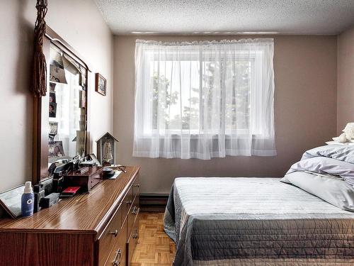 Bedroom - 412-350 Rue Querbes, Vaudreuil-Dorion, QC - Indoor Photo Showing Bedroom