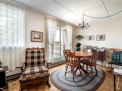 Dining room - 412-350 Rue Querbes, Vaudreuil-Dorion, QC - Indoor Photo Showing Other Room