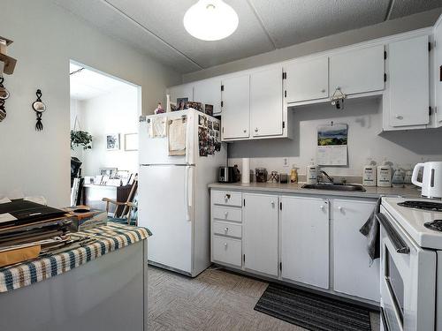 Kitchen - 412-350 Rue Querbes, Vaudreuil-Dorion, QC - Indoor Photo Showing Kitchen