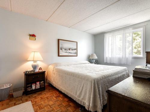 Chambre Ã  coucher principale - 412-350 Rue Querbes, Vaudreuil-Dorion, QC - Indoor Photo Showing Bedroom