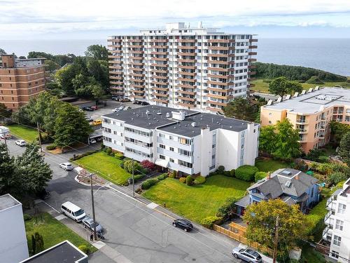 302-545 Rithet St, Victoria, BC - Outdoor With View