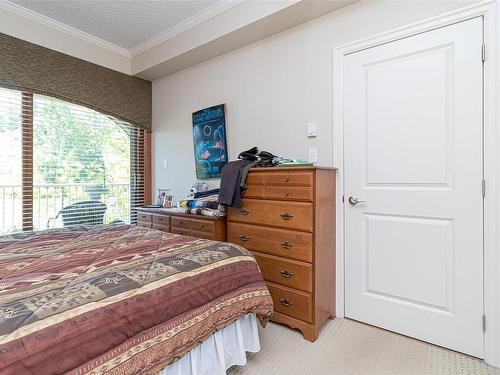 304-2006 Troon Crt, Langford, BC - Indoor Photo Showing Bedroom