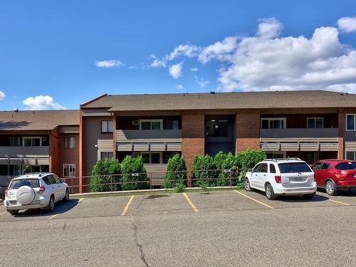 208-44 Whiteshield Cres S, Kamloops, BC 