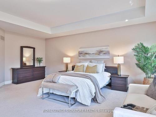 19 Lemsford Dr, Markham, ON - Indoor Photo Showing Bedroom