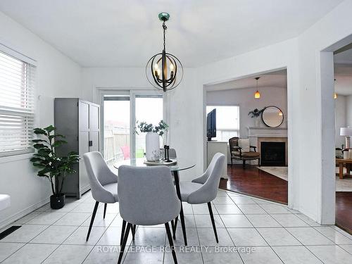 38 Delattaye Ave, Aurora, ON - Indoor Photo Showing Dining Room