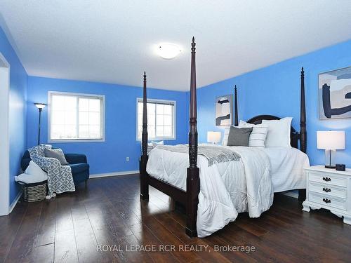 38 Delattaye Ave, Aurora, ON - Indoor Photo Showing Bedroom