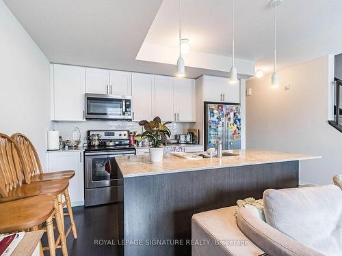 202-1202 Main St E, Milton, ON - Indoor Photo Showing Kitchen With Stainless Steel Kitchen With Double Sink With Upgraded Kitchen