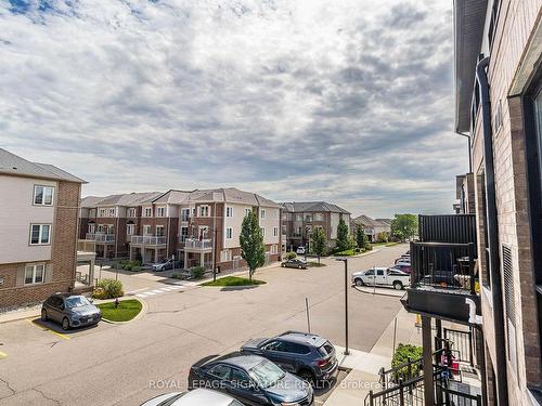 202-1202 Main St E, Milton, ON - Outdoor With Balcony