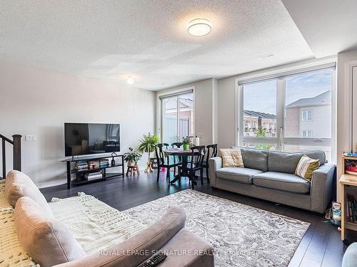 202-1202 Main St E, Milton, ON - Indoor Photo Showing Living Room