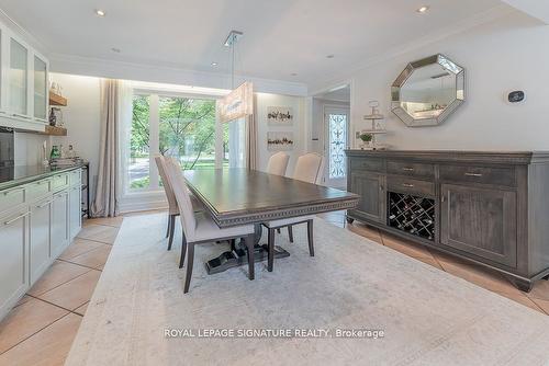 1204 Clarkson Rd N, Mississauga, ON - Indoor Photo Showing Dining Room