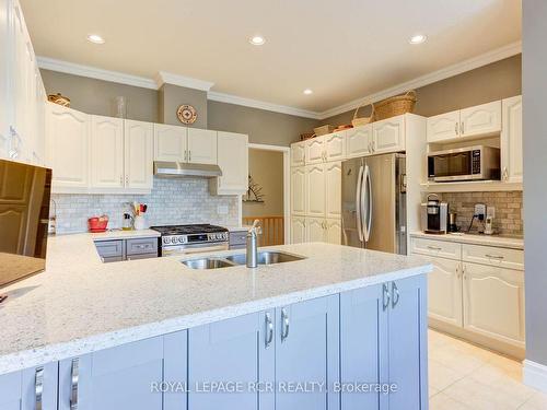 300 Mccord St, Wellington North, ON - Indoor Photo Showing Kitchen With Double Sink With Upgraded Kitchen