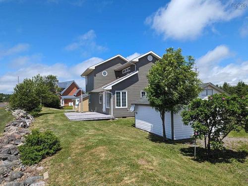 394 Pier Road, Parrsboro, NS 