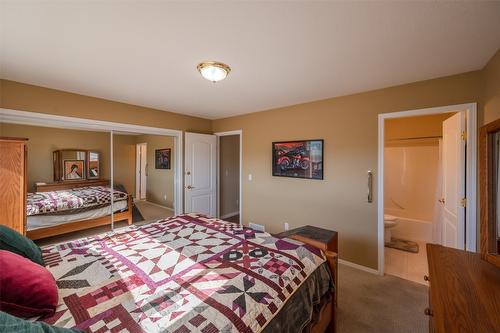 506 Red Wing Drive, Penticton, BC - Indoor Photo Showing Bedroom