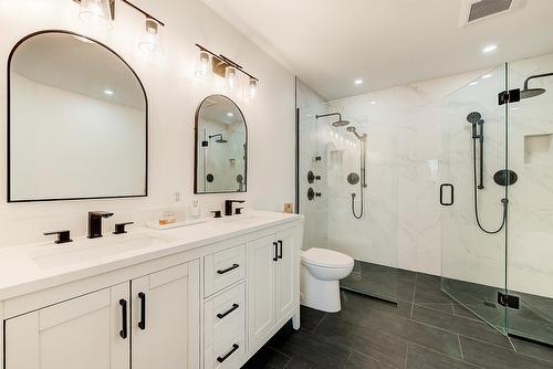 3828 Glen Canyon Drive, West Kelowna, BC - Indoor Photo Showing Bathroom