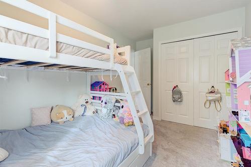 3828 Glen Canyon Drive, West Kelowna, BC - Indoor Photo Showing Bedroom