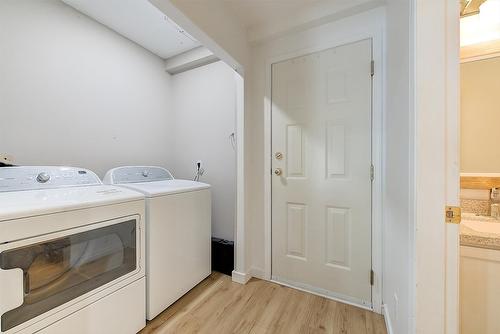 3828 Glen Canyon Drive, West Kelowna, BC - Indoor Photo Showing Laundry Room